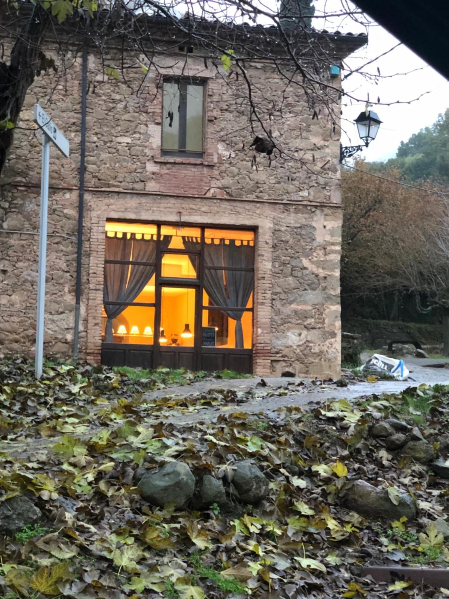 Hostal De Bianya La Vall de Bianya Exterior foto